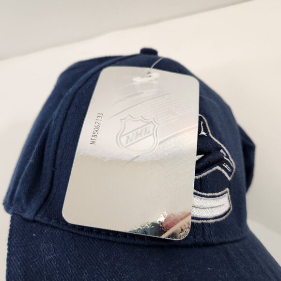 Vancouver Canucks Womens Ballcap NWT - Picture 2 of 13